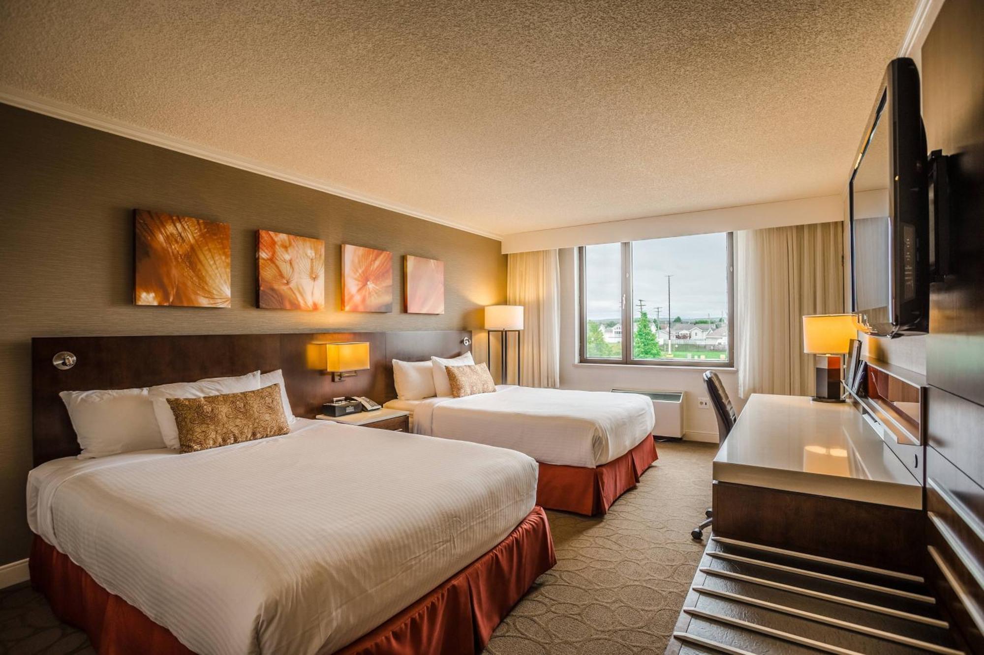 Delta Hotels By Marriott Saguenay Conference Centre Exteriör bild